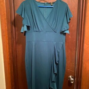 Chic Dark Green Ruffle Sleeve Midi Coctail Dress